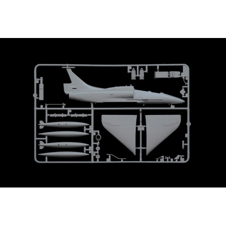 MODELO 1:72 OA-4M SKYHAWK II